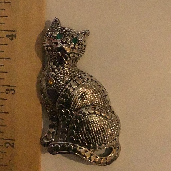 COPY - VINTAGE CAT PIN - Picture 4 of 9
